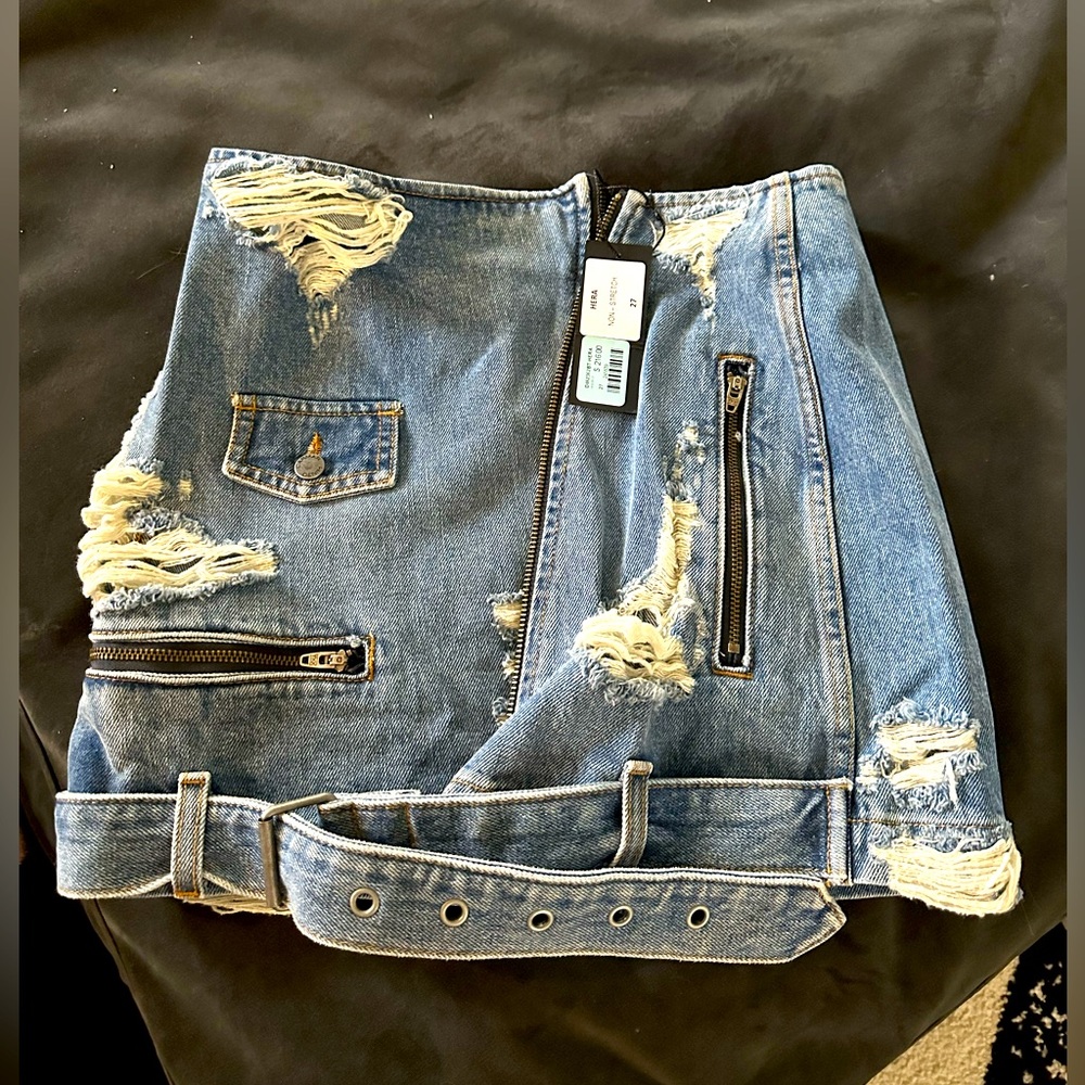 Hera distressed jean skirt